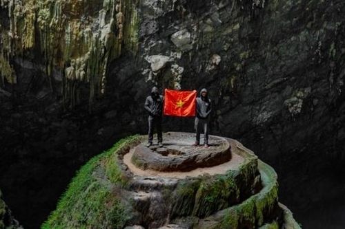 MV Alone Pt. II được quay tại Sơn Đoòng cán mốc 300 triệu lượt xem trên toàn cầu