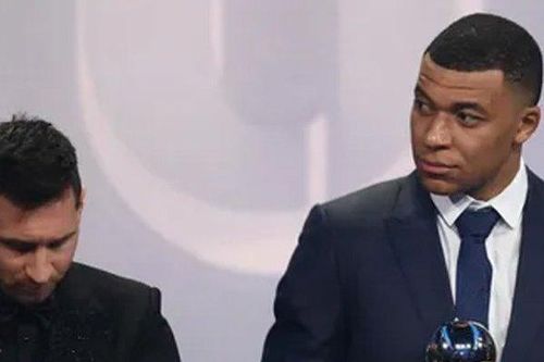 Messi liên tục có hành động 'gây rạn nứt tình cảm' với PSG