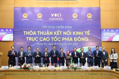 Thỏa thuận kết nối kinh tế trục cao tốc phía Đông