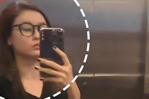 Thang máy bị kẹt, Trương Quỳnh Anh đứng một mình cầu cứu suốt 20 phút