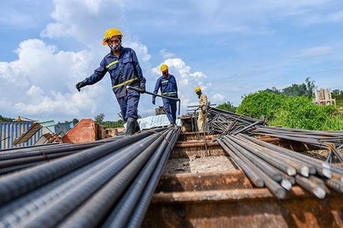 Triển vọng cổ phiếu đầu tư công: Rủi ro là tiến độ giải ngân