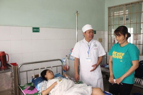 Thực hiện thành công ca phẫu thuật khó, cứu bệnh nhi bị tai nạn giao thông nghiêm trọng