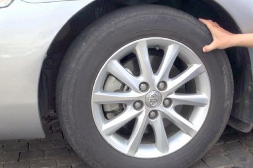 Những dấu hiệu nhận biết lốp ô tô đang gặp vấn đề