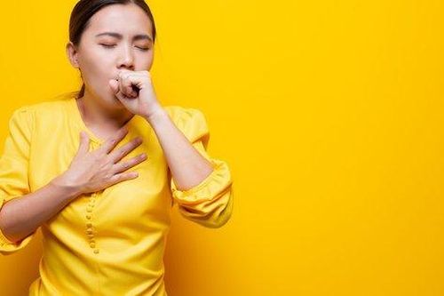 Ho kéo dài: Nguyên nhân và thuốc điều trị