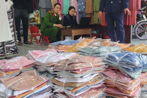 Nam Định: Phát hiện gần 1.000 sản phẩm giả mạo thương hiệu YODY