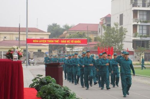 Huyện Ba Vì tổ chức Lễ ra quân huấn luyện năm 2023