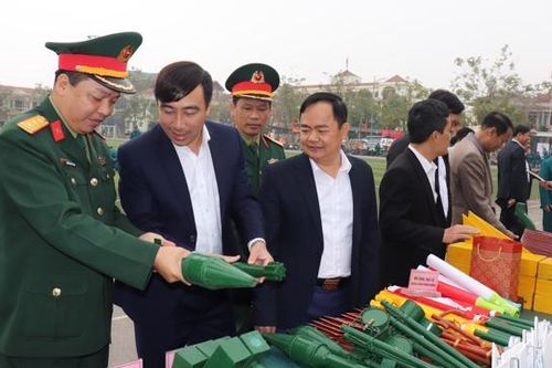 Huyện Quốc Oai: Hơn 500 cán bộ, chiến sĩ huấn luyện sẵn sàng chiến đấu