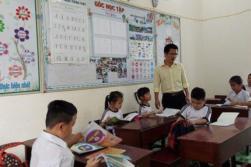 'Trồng người' trên huyện đảo Trường Sa