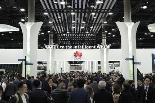 Huawei với chủ đề 'Tương lai Thông minh, Tràn đầy Hy vọng' tại sự kiện MWC