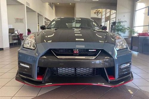 Nissan GT-R Nismo tiền tỷ đắt ngang siêu xe, đầu tiên về Việt Nam