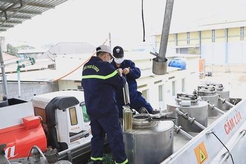 Truy tố 32 bị can trong đường dây buôn lậu hơn 9,5 triệu lít xăng, dầu