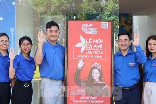Thanh niên Đắk Lắk hào hứng với Lễ hội cà phê