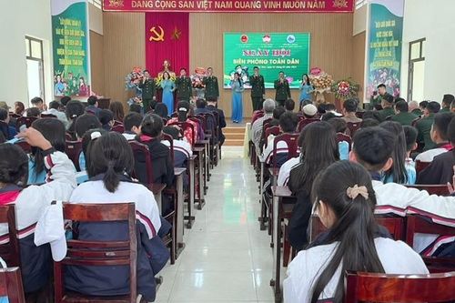 'Ngày hội Biên phòng toàn dân' tại xã biên giới biển Liên Hòa