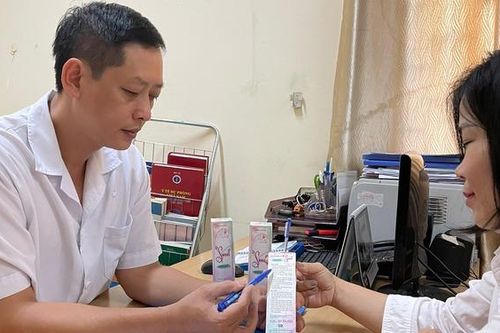 Lỡ uống thuốc tránh thai khi đang mang bầu