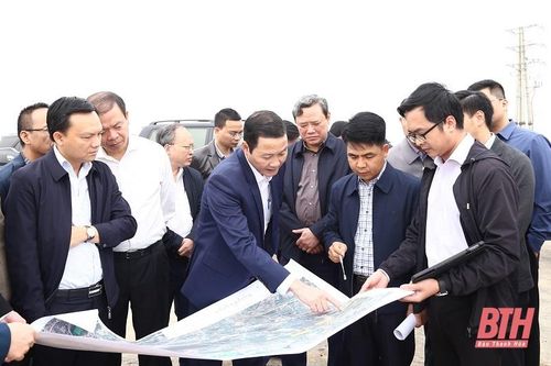 Chủ tịch UBND tỉnh Đỗ Minh Tuấn kiểm tra một số dự án giao thông trọng điểm