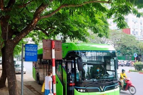 Lo hành khách quay lưng, Hà Nội tìm cách nâng cao chất lượng, xóa bỏ tuyến buýt không hiệu quả