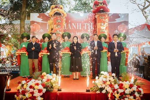 Cô đồng Đặng Thiên Hương công đức xây dựng, trùng tu Miếu Vua Bà