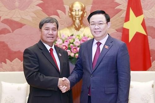 Không ngừng củng cố sự tin cậy, gắn bó giữa hai Quốc hội Việt Nam - Lào