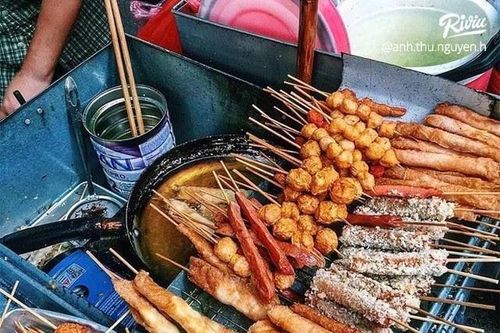 Vì sao món ăn giá rẻ, trông rất hấp dẫn này lại bị gọi là 'xiên bẩn'?