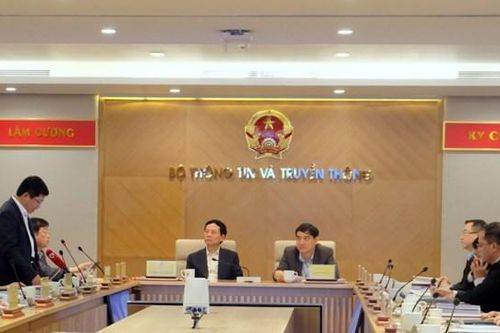 Tăng thêm đặt hàng, giao nhiệm vụ cho cơ quan báo chí
