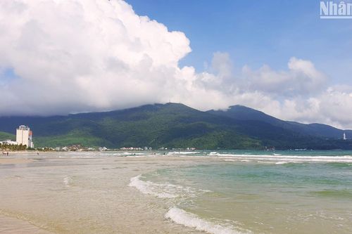 Mỹ Khê trong tốp 10 bãi biển đẹp nhất châu Á 2023 của Tripadvisor
