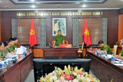 Ưu tiên kiện toàn Tiểu đoàn cảnh sát cơ động dự bị chiến đấu