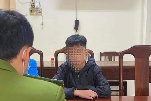 Nhóm thiếu niên đột nhập trường học lấy trộm heo đất tiết kiệm