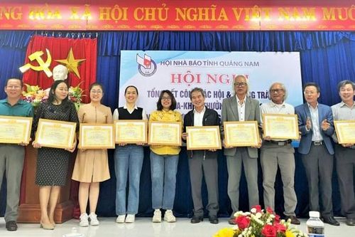 Hội Nhà báo tỉnh Quảng Nam khen thưởng nhiều hội viên có thành tích xuất sắc