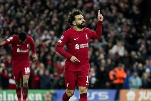 Liverpool trở lại cuộc đua Champions League bằng chiến thắng nhọc nhằn