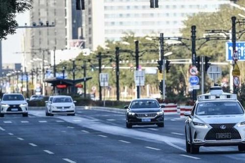 Trung Quốc nắm lợi thế sản xuất xe tự lái