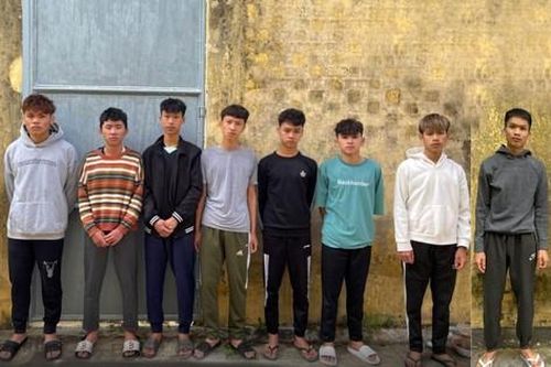 Hai nhóm thanh niên dùng hung khí hỗn chiến trước nhà thờ ở Lâm Đồng