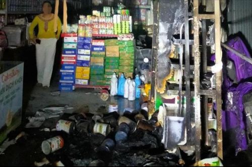 Cửa hàng bị ném 'bom xăng', một phụ nữ bỏng nặng
