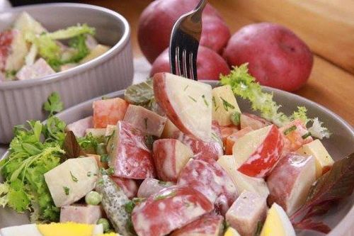 Quốc tế Phụ nữ 8/3 - ngày một nửa thế giới được tôn vinh