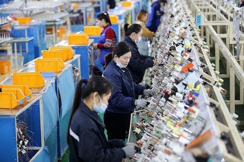 Kinh tế Trung Quốc tiếp đà hồi phục