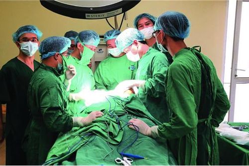 Biểu hiện ung thư vùng đầu - cổ, nhiều người chủ quan không đi khám