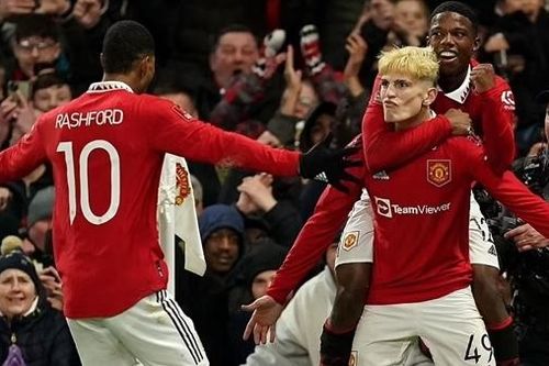Lội ngược dòng ngoạn mục, Man Utd vào tứ kết Cup FA