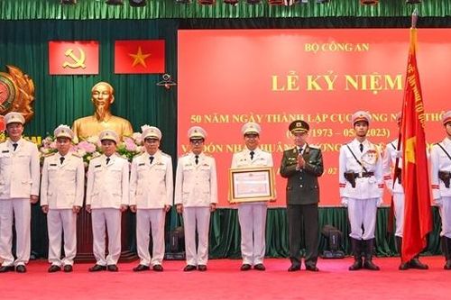 Cục Công nghệ thông tin đón nhận Huân chương Bảo vệ Tổ quốc hạng Nhì