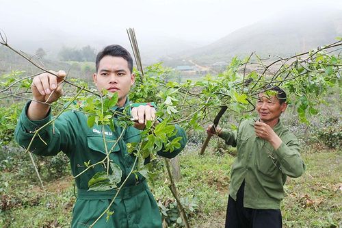 Đồng hành cùng đồng bào biên giới