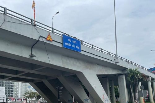 Cho phép lưu thông toàn bộ các phương tiện qua cầu vượt Nguyễn Hữu Cảnh từ ngày 5-3