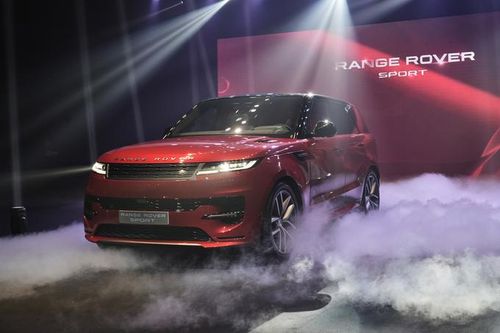 Range Rover Sport mới có mặt tại Việt Nam