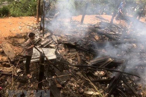 Quảng Nam: Cháy lớn thiêu rụi căn nhà gỗ khiến hai cụ già tử vong