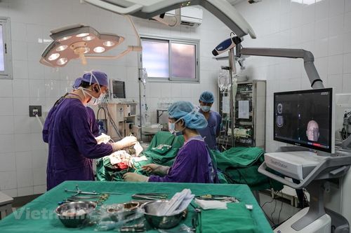 Sửa đổi nhiều văn bản pháp luật để giải quyết tình trạng thiếu thuốc