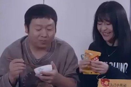 Chia sẻ việc nhà cùng vợ và cái kết khiến anh chàng khóc thét