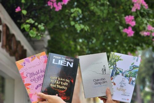 Khi đã cầm bút, người viết không phân biệt nam nữ