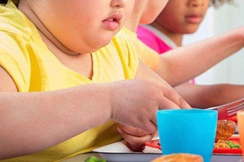 Cách nào 'cứu' trẻ khỏi béo phì?