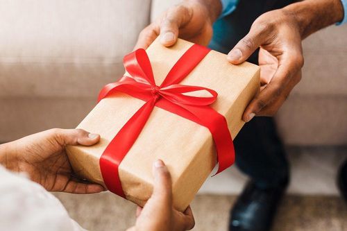 Cách chọn quà lý tưởng cho ngày 8/3