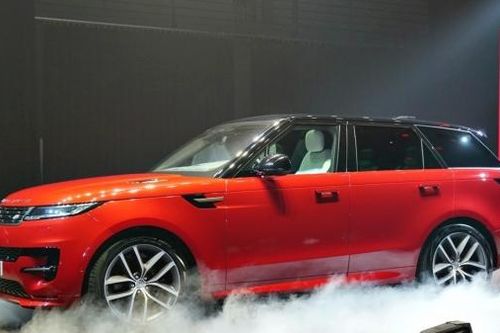 Cận cảnh và bảng giá xe Range Rover Sport thế hệ mới tại Việt Nam