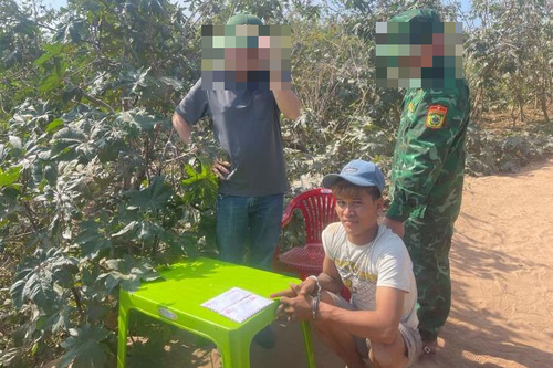 Bắt quả tang đối tượng tàng trữ, vận chuyển trái phép chất ma túy