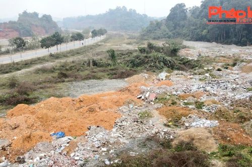 Tràn lan tình trạng đổ thải trái phép trên địa bàn thành phố Lào Cai