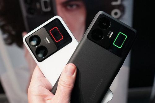 Smartphone sạc nhanh nhất thế giới, cấu hình 'siêu khủng', giá từ 15,28 triệu đồng